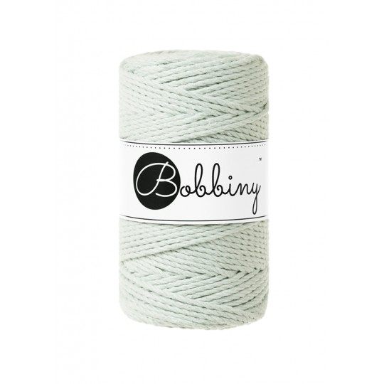 milky-green Bobbiny macrame 3mm T